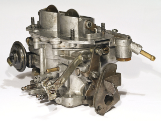 Illustration for article titled How A Carburetor Works